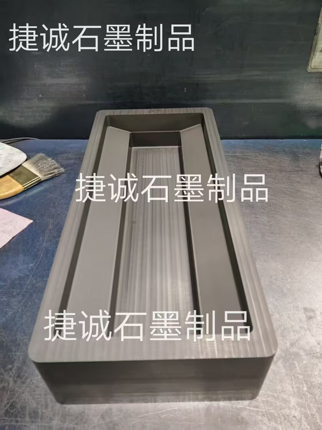 石墨油槽，鑄錠石墨油槽，高純石墨油槽，多槽石墨油槽，耐高溫石墨油槽，金銀鑄錠石墨模具，石墨油槽石墨鑄錠槽，石墨油槽生產廠家